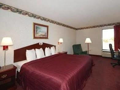 Hotel Quality & West - Hilliard 2*